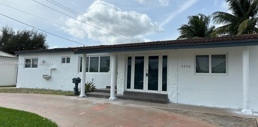 Villa ou maison à Miami, Floride 3 chambres, 217.21 m2 № 1348890