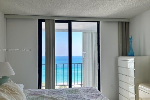 Copropriété à vendre à Hollywood, Floride: 2 chambres, 99.41 m2 № 1348888 - photo 17