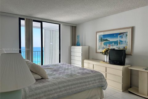 Copropriété à vendre à Hollywood, Floride: 2 chambres, 99.41 m2 № 1348888 - photo 15