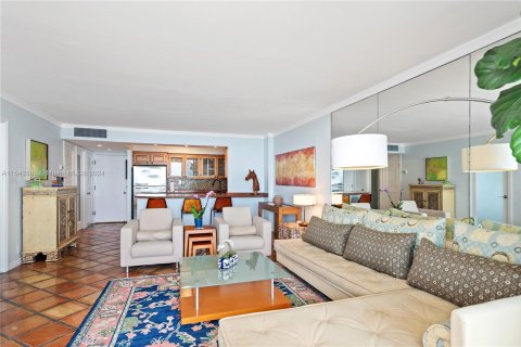 Condo in Miami Beach, Florida, 1 bedroom  № 1040431 - photo 5