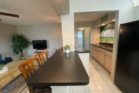 Condominio en venta en Hollywood, Florida, 1 dormitorio, 57.6 m2 № 1171292 - foto 8