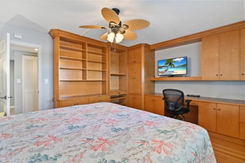 Condo in Lake Park, Florida, 2 bedrooms  № 1171290 - photo 20