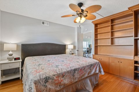 Condo in Lake Park, Florida, 2 bedrooms  № 1171290 - photo 21