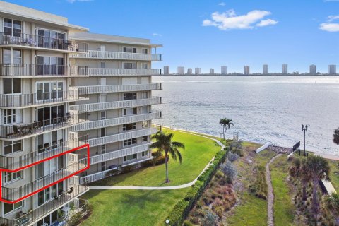 Condominio en venta en Lake Park, Florida, 2 dormitorios, 133.78 m2 № 1171290 - foto 8