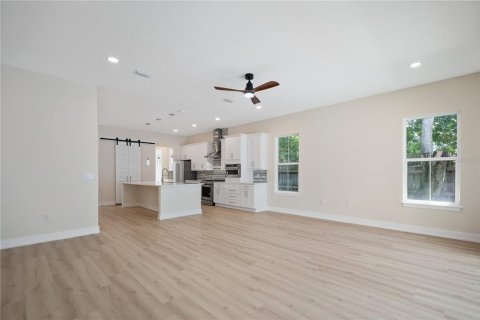 Casa en venta en Orlando, Florida, 5 dormitorios, 286.23 m2 № 1350179 - foto 10