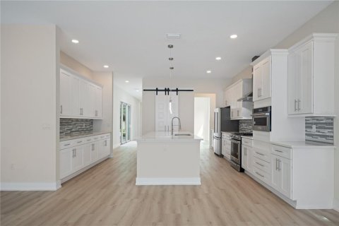 Casa en venta en Orlando, Florida, 5 dormitorios, 286.23 m2 № 1350179 - foto 6