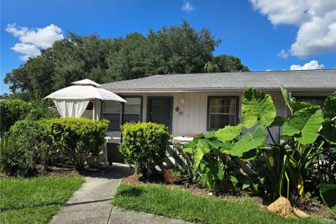 Commercial property in Tampa, Florida 3 bedrooms, 191.75 sq.m. № 1389496 - photo 2