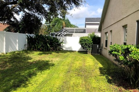 Casa en venta en Tampa, Florida, 4 dormitorios, 178 m2 № 1389499 - foto 18