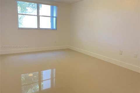 Condo in Doral, Florida, 1 bedroom  № 1348173 - photo 19