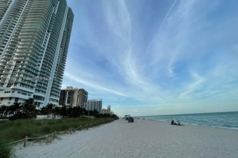 Studio in the Condo in Miami Beach, Florida  № 1075544 - photo 23