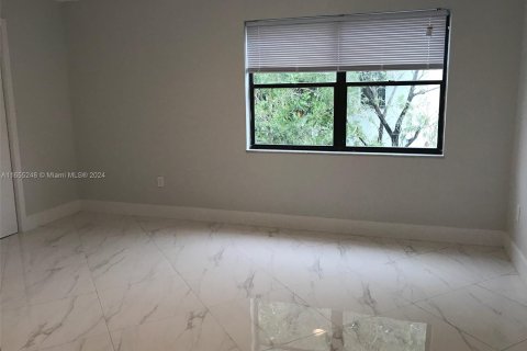 Condominio en alquiler en Miami, Florida, 2 dormitorios, 92.9 m2 № 1357152 - foto 20