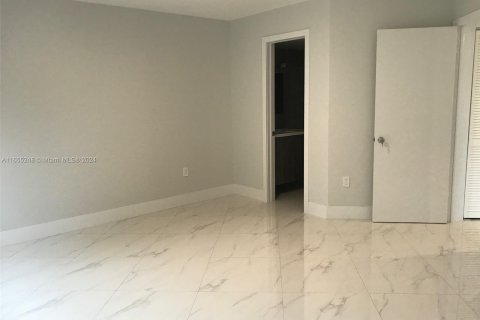 Copropriété à louer à Miami, Floride: 2 chambres, 92.9 m2 № 1357152 - photo 21