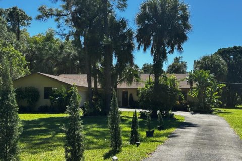 Купить виллу или дом в Ройял-Палм-Бич, Флорида 4 спальни, 237.09м2, № 1072473 - фото 2
