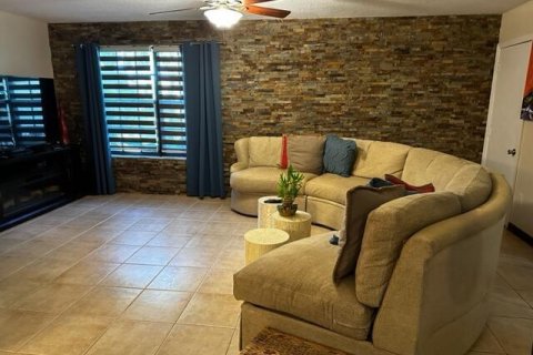 Casa en venta en Royal Palm Beach, Florida, 4 dormitorios, 237.09 m2 № 1072473 - foto 20