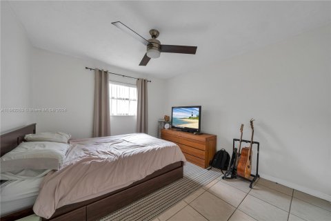 Copropriété à vendre à Miami, Floride: 1 chambre, 51.1 m2 № 1375846 - photo 11