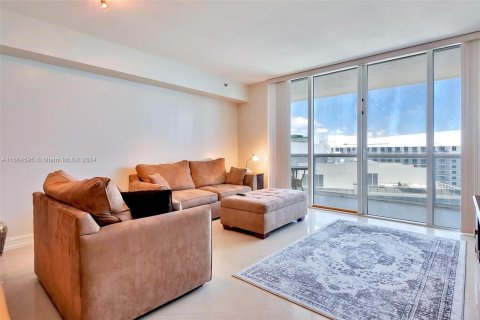 Condominio en venta en Hallandale Beach, Florida, 1 dormitorio, 78.41 m2 № 1375759 - foto 7