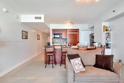 Copropriété à vendre à Hallandale Beach, Floride: 1 chambre, 78.41 m2 № 1375759 - photo 11