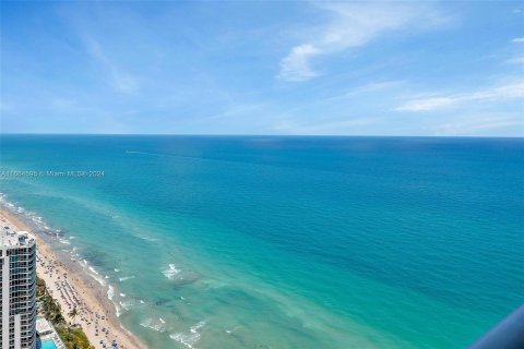 Copropriété à vendre à Hallandale Beach, Floride: 1 chambre, 78.41 m2 № 1375759 - photo 15