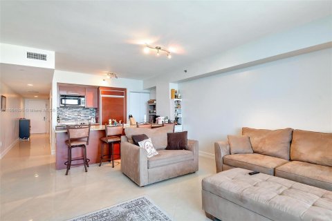 Condominio en venta en Hallandale Beach, Florida, 1 dormitorio, 78.41 m2 № 1375759 - foto 9