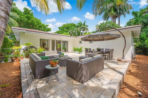 Villa ou maison à vendre à Coral Gables, Floride: 3 chambres № 1375847 - photo 3