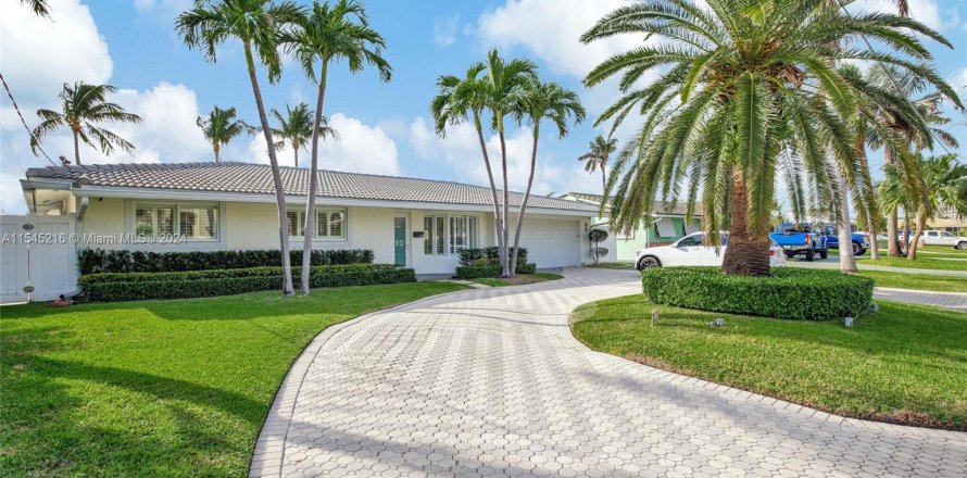 Casa en Pompano Beach, Florida 3 dormitorios, 185.9 m2 № 1047546