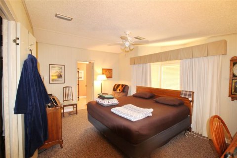 Condo in Okeechobee, Florida, 2 bedrooms  № 1353040 - photo 27