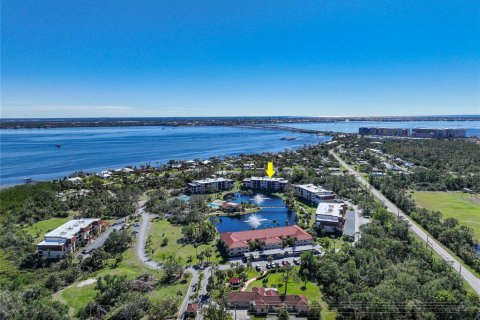 Condominio en venta en Port Charlotte, Florida, 2 dormitorios, 130.53 m2 № 1412606 - foto 24