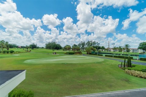 Condo in Pembroke Pines, Florida, 2 bedrooms  № 1065865 - photo 16