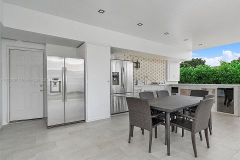 Villa ou maison à vendre à Miami Gardens, Floride: 2 chambres, 66.89 m2 № 1309249 - photo 19