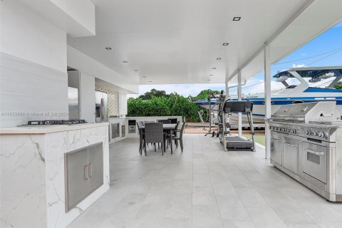 Villa ou maison à vendre à Miami Gardens, Floride: 2 chambres, 66.89 m2 № 1309249 - photo 18