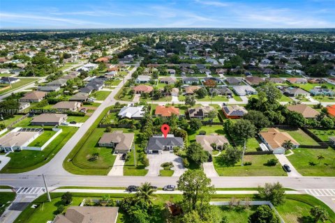 House in Port St. Lucie, Florida 3 bedrooms, 191.01 sq.m. № 1238901 - photo 22