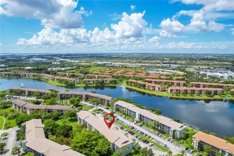 Condominio en venta en Pembroke Pines, Florida, 2 dormitorios, 105.63 m2 № 1405905 - foto 30