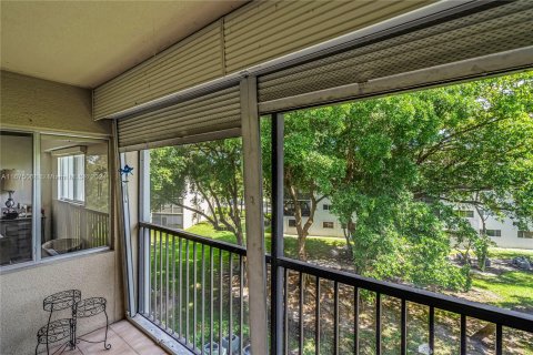 Condominio en venta en Pembroke Pines, Florida, 2 dormitorios, 105.63 m2 № 1405905 - foto 24