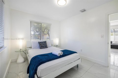 Immobilier commercial à vendre à Miami, Floride: 139.82 m2 № 1354628 - photo 13