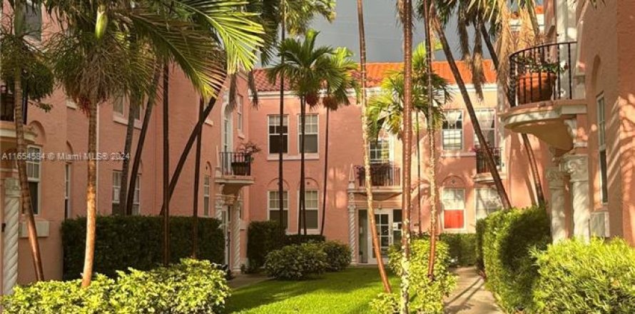 Condo in Miami Beach, Florida, 1 bedroom  № 1354582