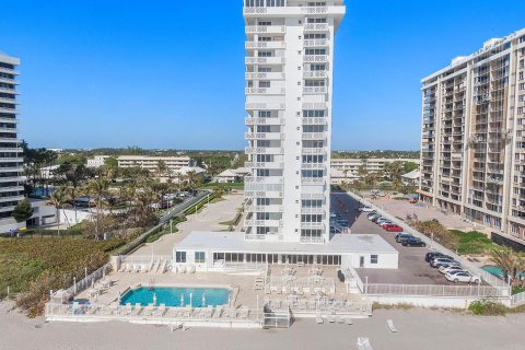 Copropriété à vendre à Boca Raton, Floride: 2 chambres, 114.27 m2 № 1061172 - photo 1