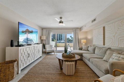 Condo in Clearwater, Florida, 2 bedrooms  № 1336773 - photo 9