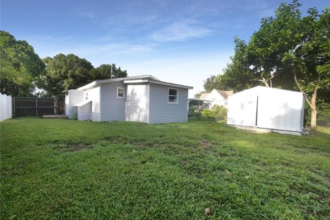 House in Bradenton, Florida 2 bedrooms, 71.16 sq.m. № 1340015 - photo 5