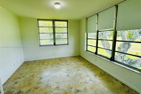 Copropriété à vendre à Pompano Beach, Floride: 3 chambres, 134.15 m2 № 1370657 - photo 14