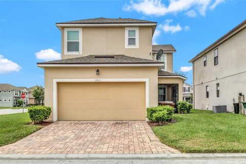 Villa ou maison à louer à Kissimmee, Floride: 3 chambres, 157.28 m2 № 1351256 - photo 2