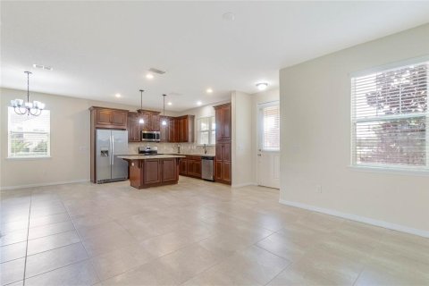 Villa ou maison à louer à Kissimmee, Floride: 3 chambres, 157.28 m2 № 1351256 - photo 6