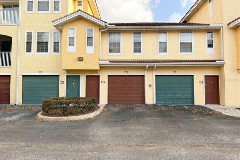 Condominio en venta en Orlando, Florida, 3 dormitorios, 129.69 m2 № 1063391 - foto 1