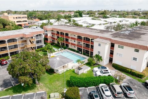 Condominio en alquiler en Pompano Beach, Florida, 2 dormitorios, 92.9 m2 № 1065353 - foto 27