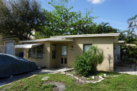 Commercial property in Hollywood, Florida 130.06 sq.m. № 1060760 - photo 12