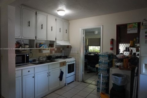 Immobilier commercial à vendre à Hollywood, Floride: 130.06 m2 № 1060760 - photo 7