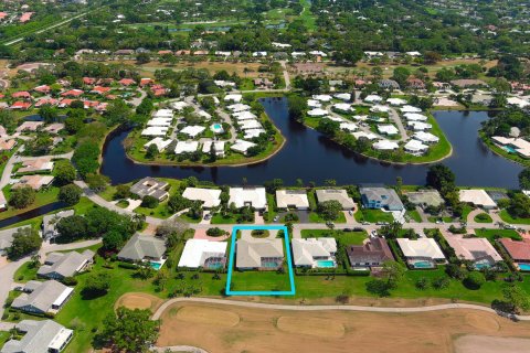 Villa ou maison à vendre à Boynton Beach, Floride: 3 chambres, 257.71 m2 № 1072721 - photo 2