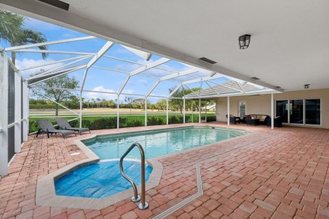 Villa ou maison à vendre à Boynton Beach, Floride: 3 chambres, 257.71 m2 № 1072721 - photo 14