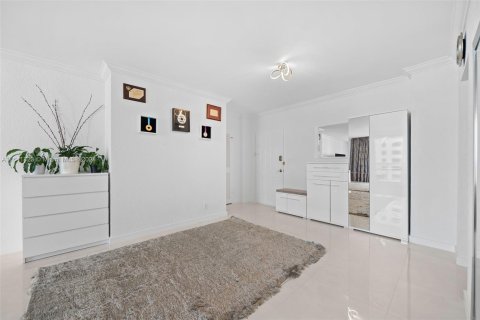 Copropriété à vendre à Hollywood, Floride: 1 chambre, 77.57 m2 № 1320644 - photo 2