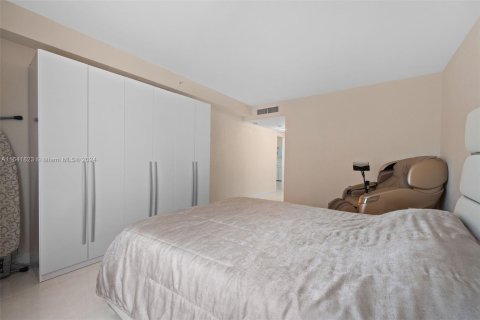 Condo in Hollywood, Florida, 1 bedroom  № 1320644 - photo 18