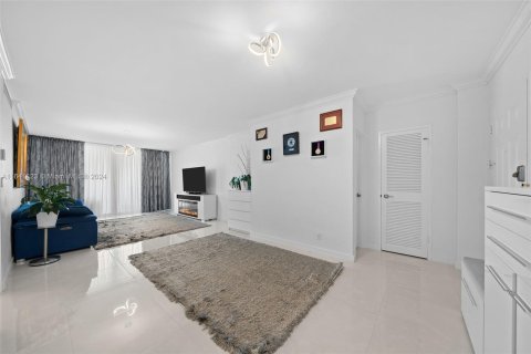 Copropriété à vendre à Hollywood, Floride: 1 chambre, 77.57 m2 № 1320644 - photo 3